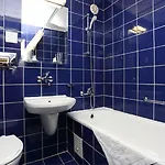 Хотел Ambassador - Free Parking 3*