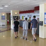 Ambassador - Free Parking Хотел