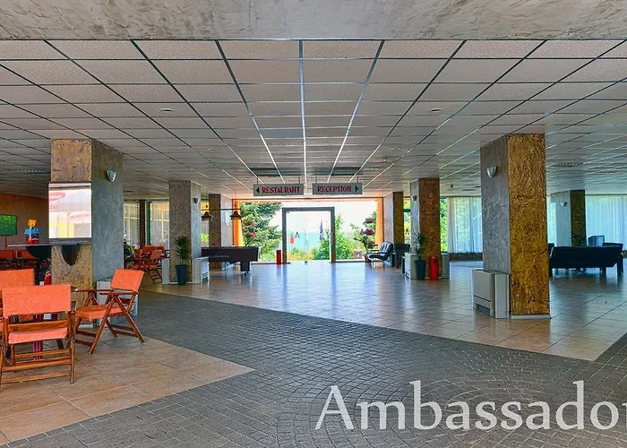 Ambassador - Free Parking 3*