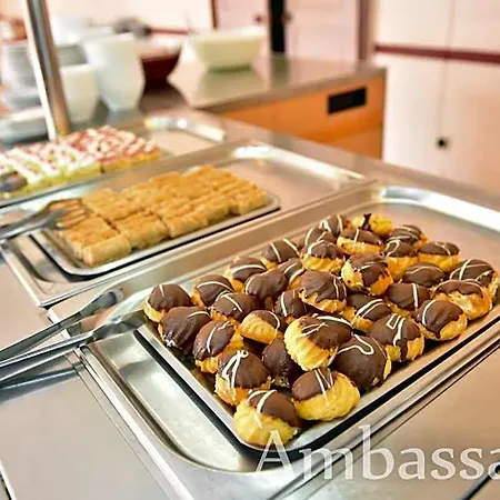 Hotel Ambassador - Free Parking Golden Sands