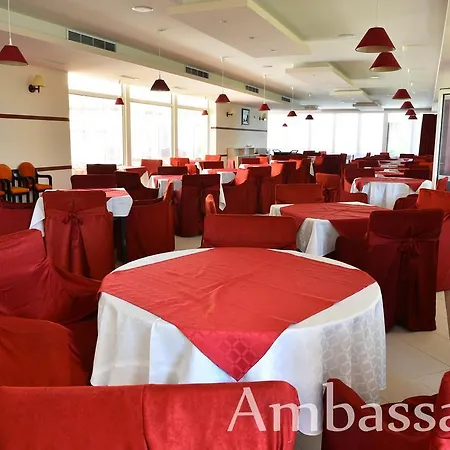 Ambassador 3* غولدن ساندز