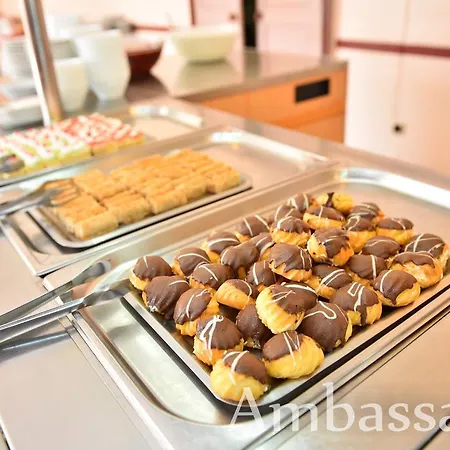 فندق Ambassador غولدن ساندز