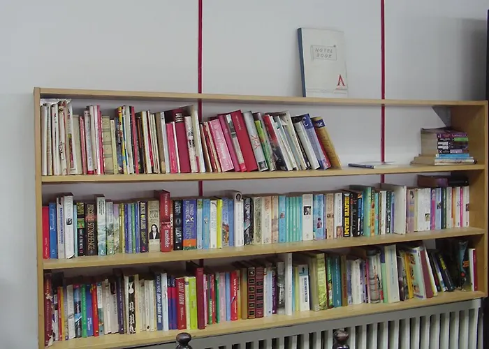 Ambassador - Free Parking 호텔 골든샌드