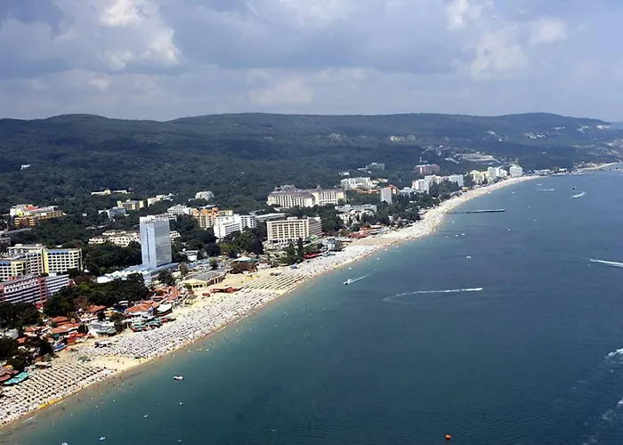 Ambassador - Free Parking Hotell Golden Sands