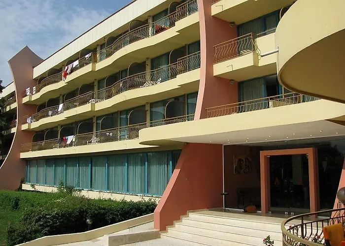 Ambassador - Free Parking Golden Sands